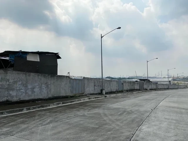 Open photo 13 of 15 — For Sale: Commercial Lot in Barangay 166, Caloocan City — 685 sqm