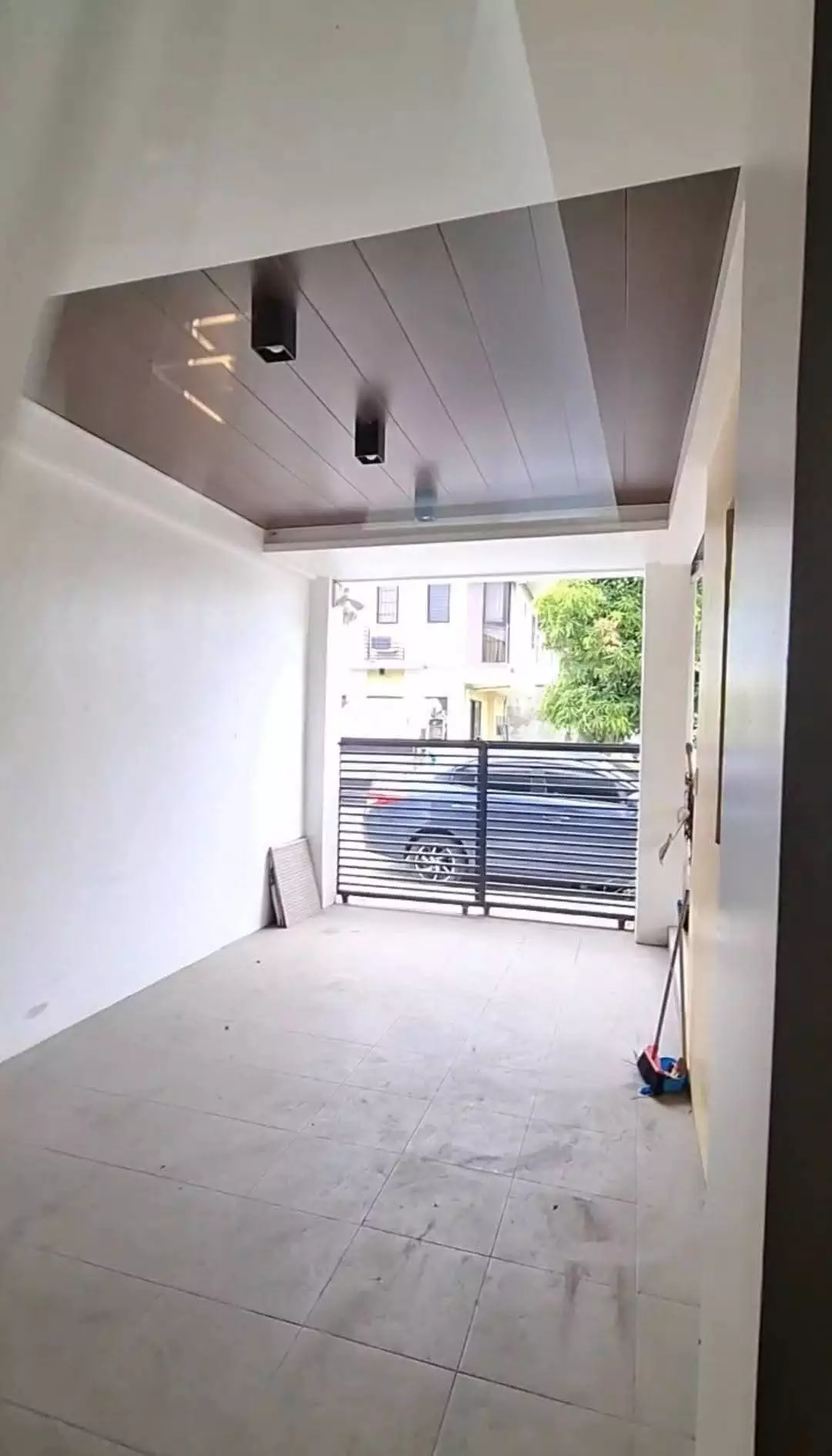 Open photo 16 of 21 — CEBU HOUSE FOR RENT 4 BEDROOMS