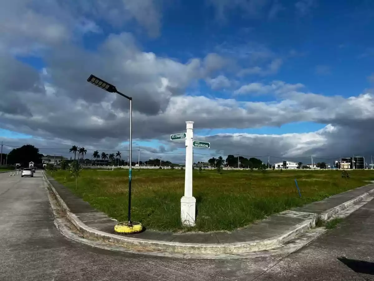 For Sale: Residential Lot St Charbel Lake, Dasmarinas — Gated — Residential Lot in Dasmarinas, Cavite, 4114 — Photo 2