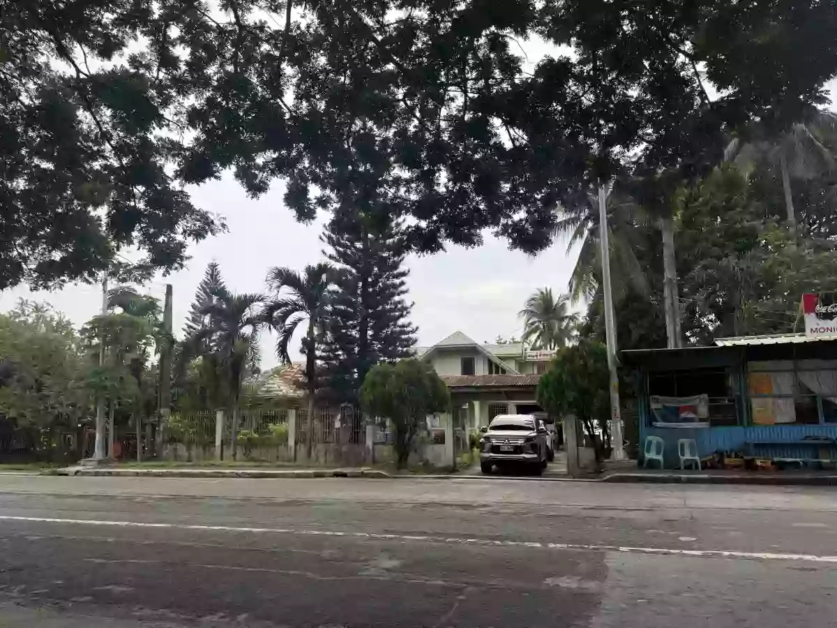 Commercial Space front Steeltech — Space in Inocencio (B. Pook), Trece Martirez City, Cavite — Photo 2