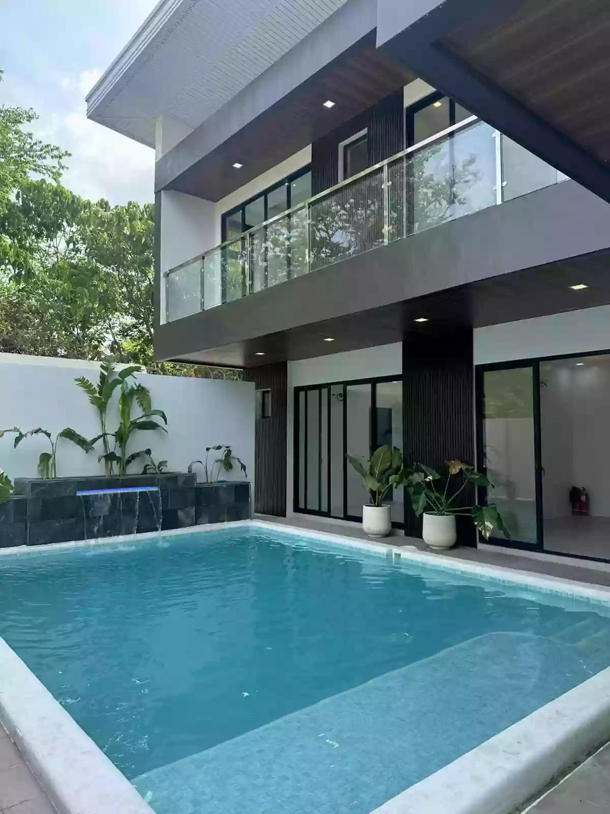FOR SALE ELEGANT HOUSE AND LOT INSIDE AN EXCLUSIVE SUBDIVISION IN CONSOLACION, CEBU — House and Lot in Consolacion, Cebu, 6001 — Photo 3