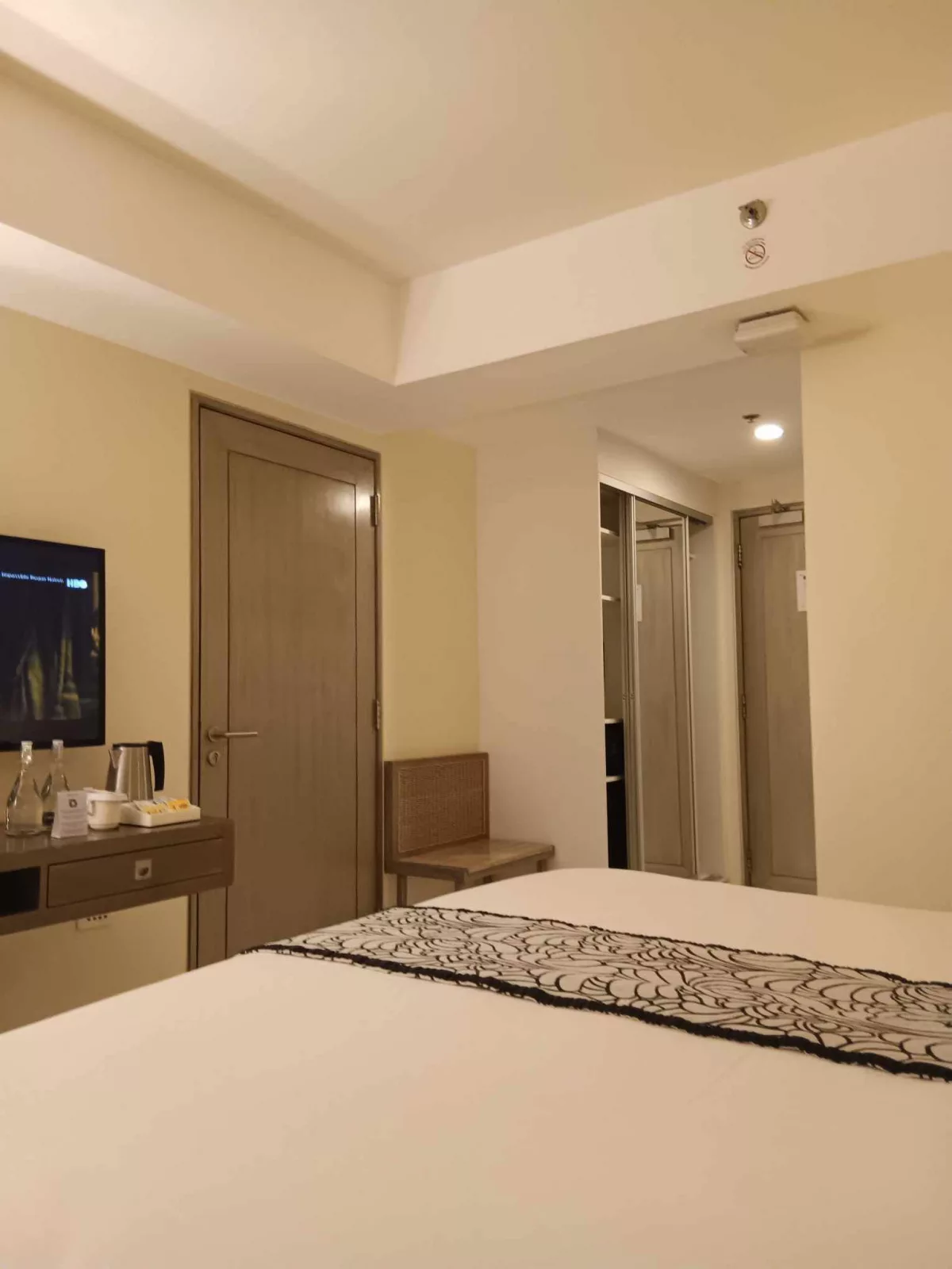 For Sale: Grand Ceña Hotel And Residences Studio, Condotel unit in Camputhaw, Cebu City — Investor Unit — Studio in Camputhaw, Cebu City, Cebu — Photo 2