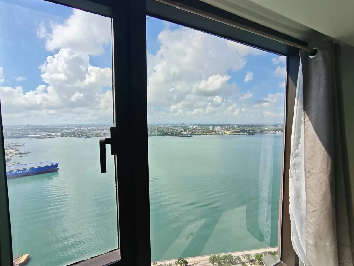 For Sale: Mandani Bay Studio in Centro, Mandaue City — Fully Furnished — Studio in Centro, Mandaue City, Cebu — Photo 6