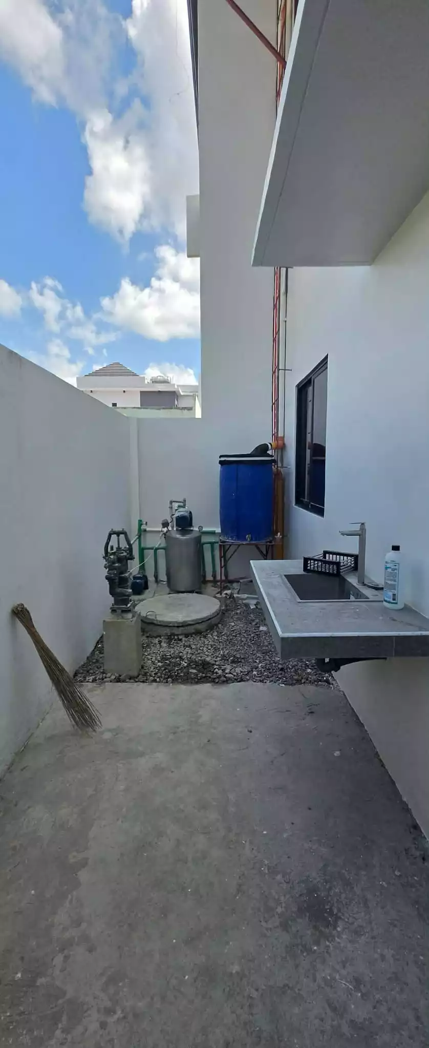 For Sale: Semi Furnished 4BR House and Lot in Hibao-an Sur, Iloilo City — House and Lot in Iloilo City, Iloilo, 5000 — Photo 5