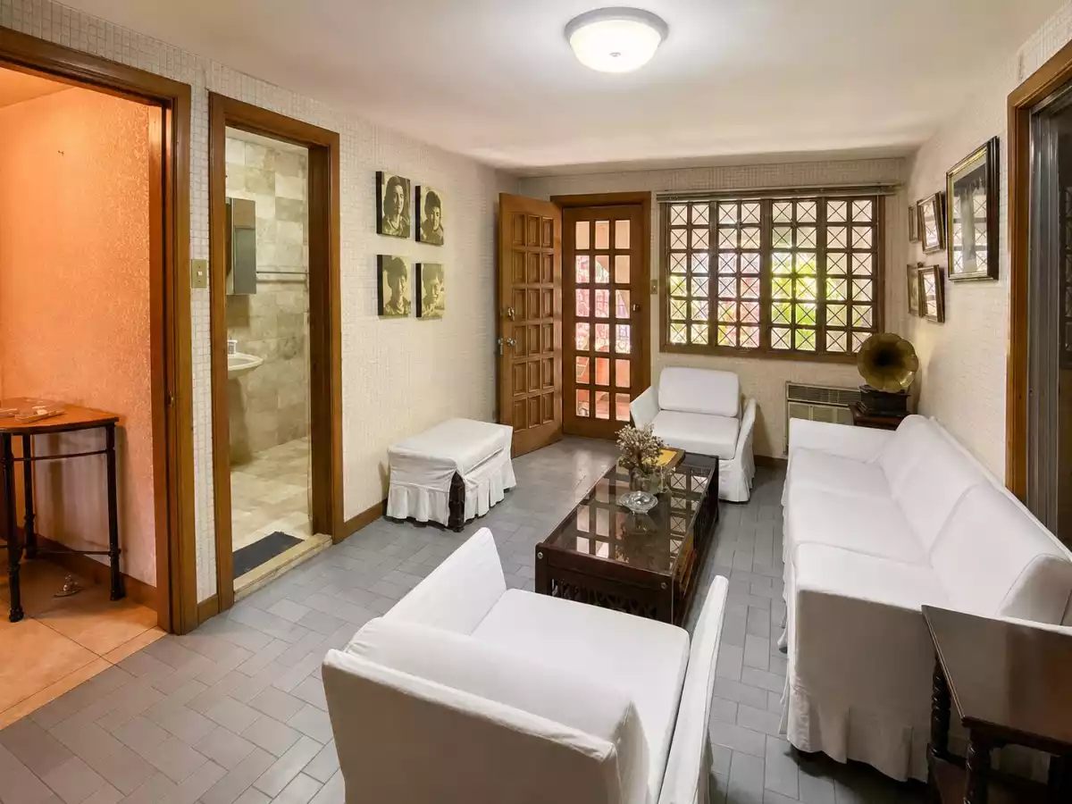 For Sale: Residential / Comnmercial in 10th St, Lacson Area, Bacolod City — 892 sqm — House and Lot in Bacolod City, Negros Occidental, 6100 — Photo 5