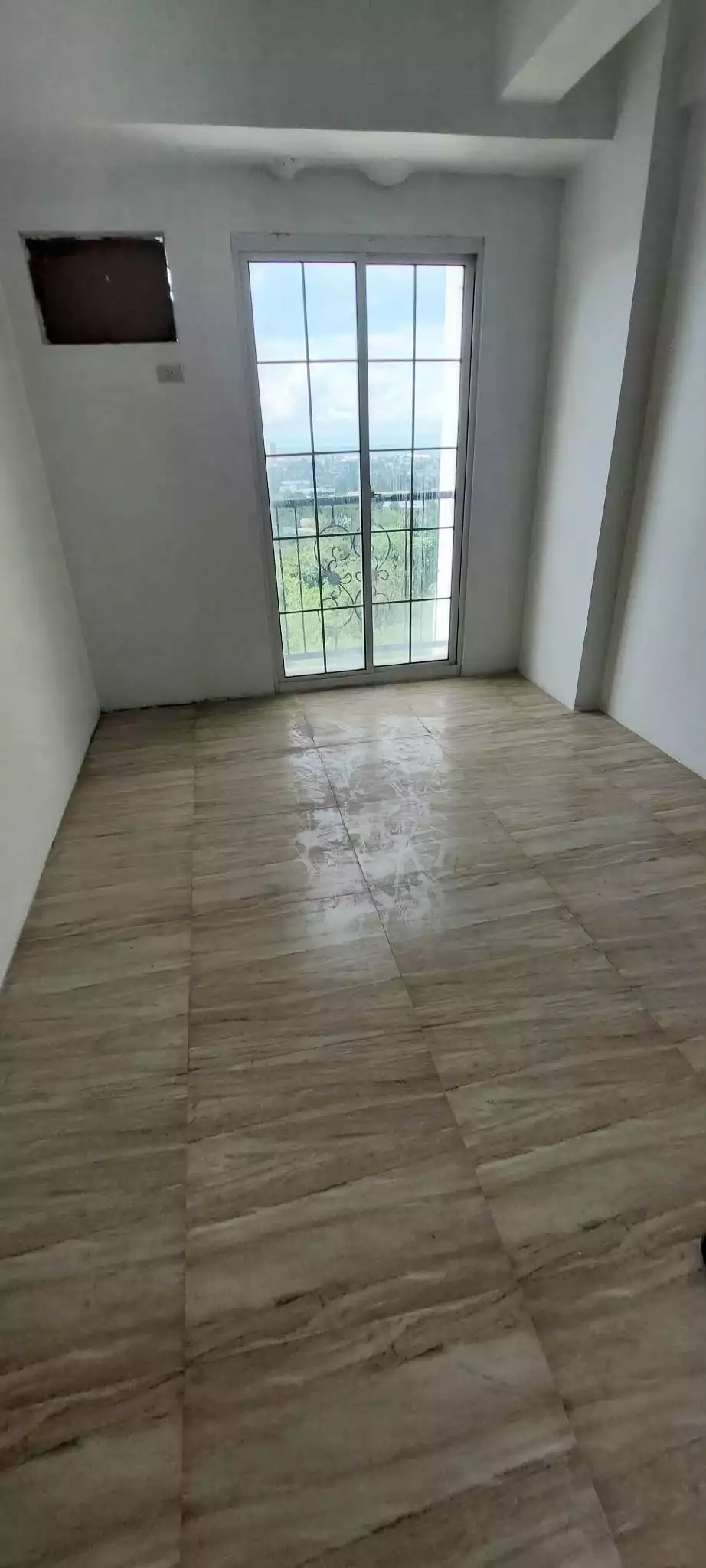 Open photo 12 of 23 — For Sale: One Bedroom Condo Unit at Appleone Banawa Heights