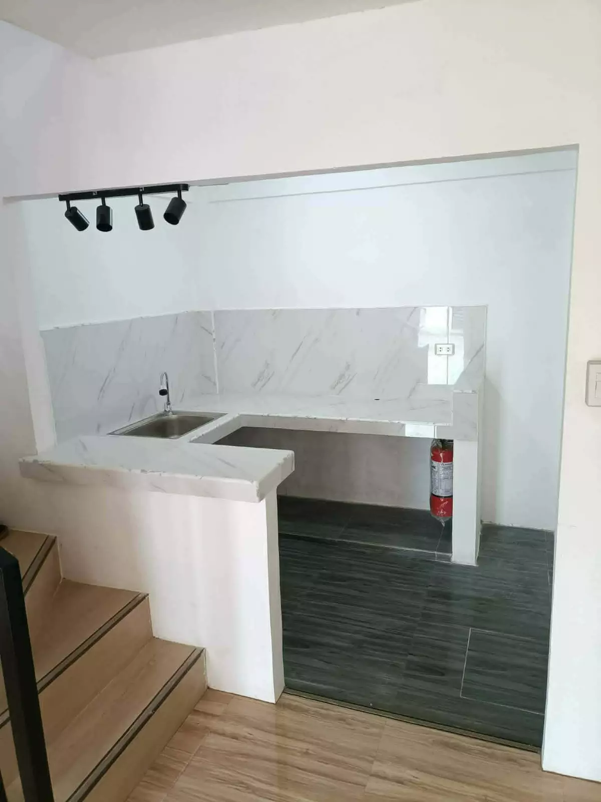 For Sale: House and Lot — Townhouse in Cararayan, Naga City, Camarines Sur — Photo 6
