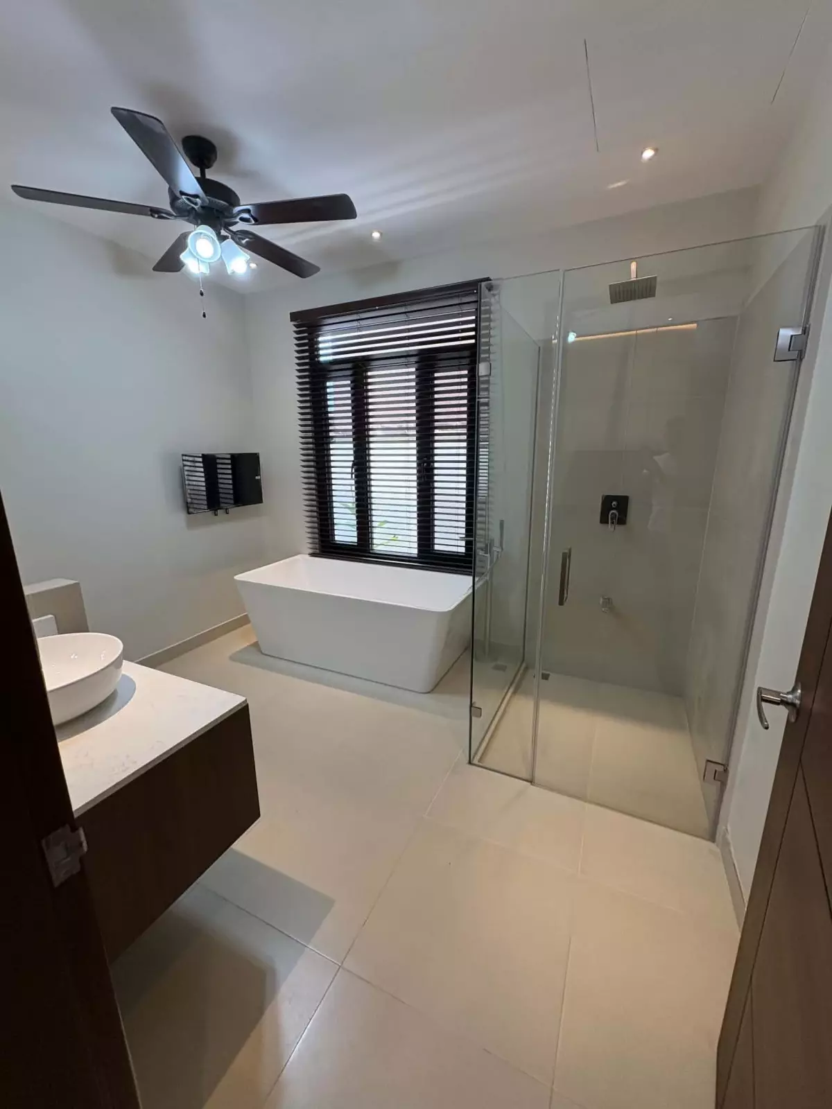 Open photo 15 of 21 — 3BR House for Sale Near Tacloban City Hospital, Tacloban City — 1 Parking