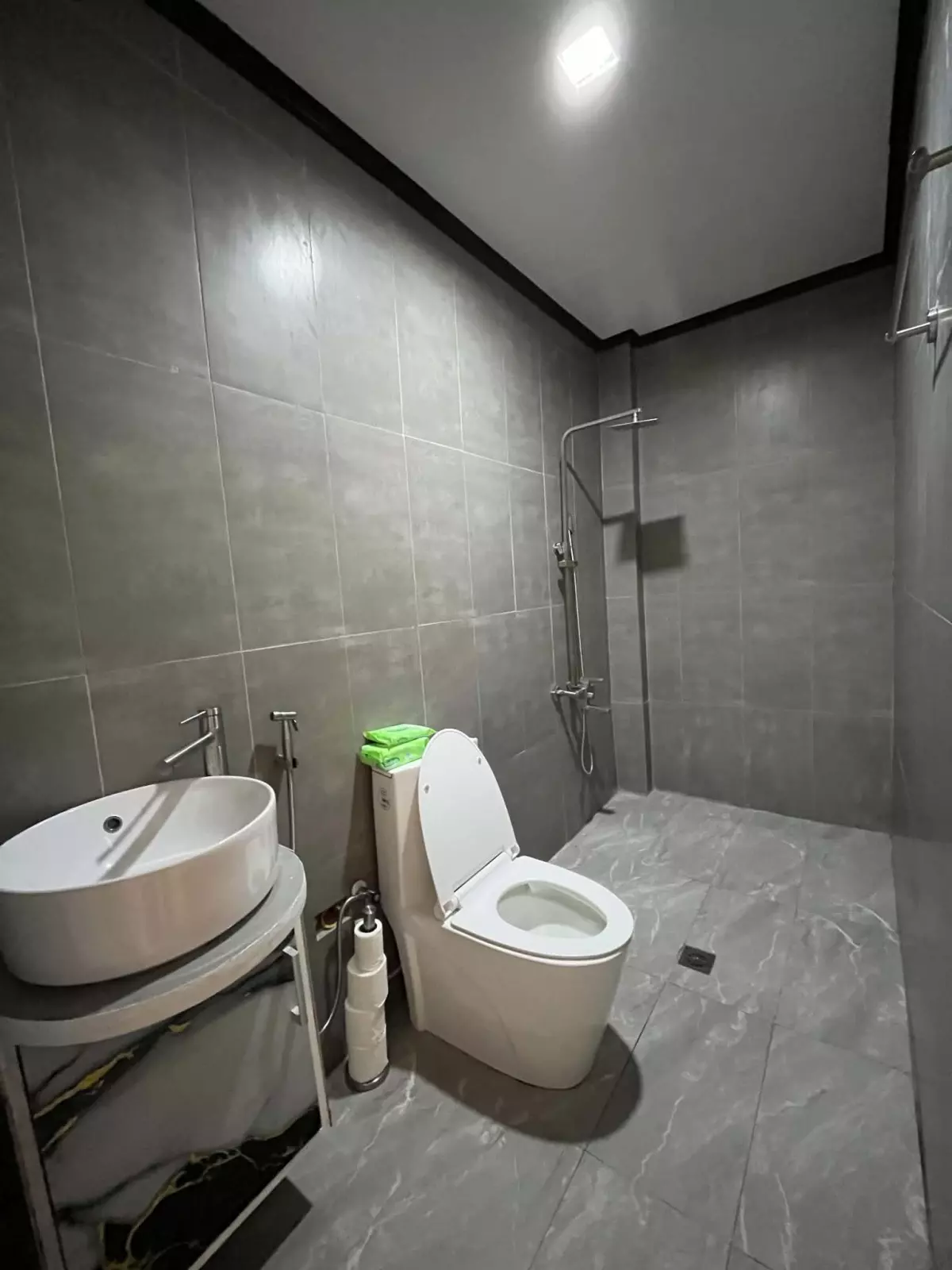 Modern 3-Storey House and Lot For Sale in Agreda Village, Koronadal City, South Cotabato, SOCSARGEN — House and Lot in Phase 1, Santo Niño (Bo. 2), Koronadal — Photo 4