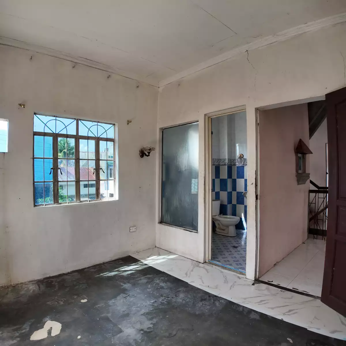 FOR SALE: Spacious 2-Storey House with Attic & Roof Deck in Villa Bonita Subdivision, Jugan, Consolacion, Cebu — House and Lot in Consolacion, Cebu, 6001 — Photo 4