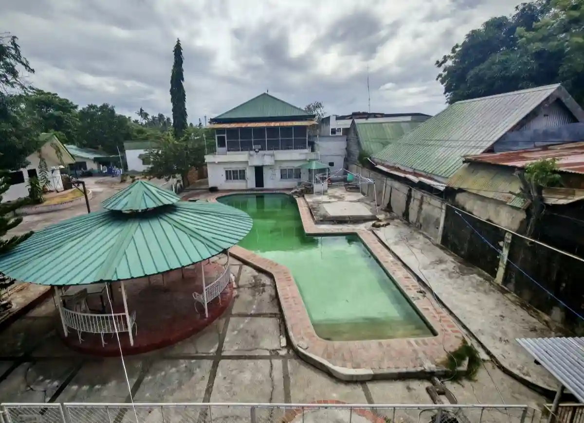 Commercial Lot , near malls, Hospitals and schools
