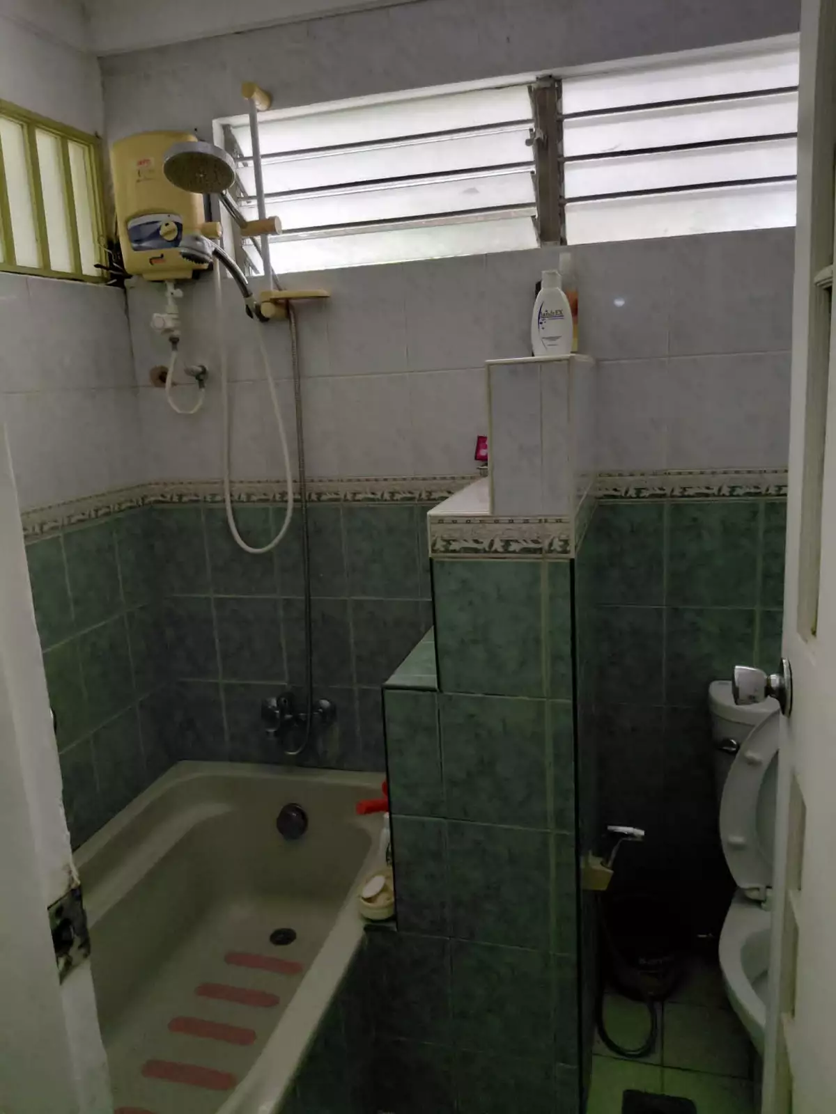 Open photo 16 of 18 — Architect's Home in Rica Village, Jaro, Iloilo City