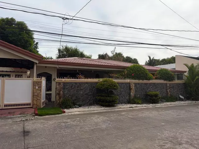 For Sale: 3BR House and Lot in B. F. Homes, Paranaque City — 456 sqm — House and Lot in Paranaque City, Metro Manila, 1702 — Photo 3