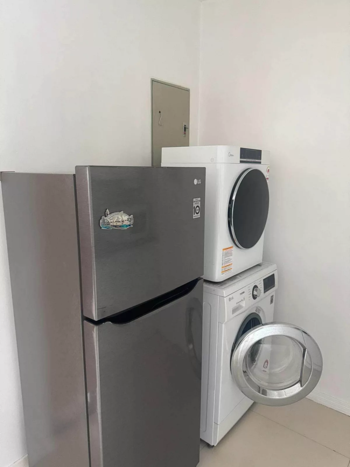 For Sale: 1BR Condo in Ususan, Taguig City — 22.31 sqm — 1 Bedroom in Ususan, Taguig City, Metro Manila — Photo 3