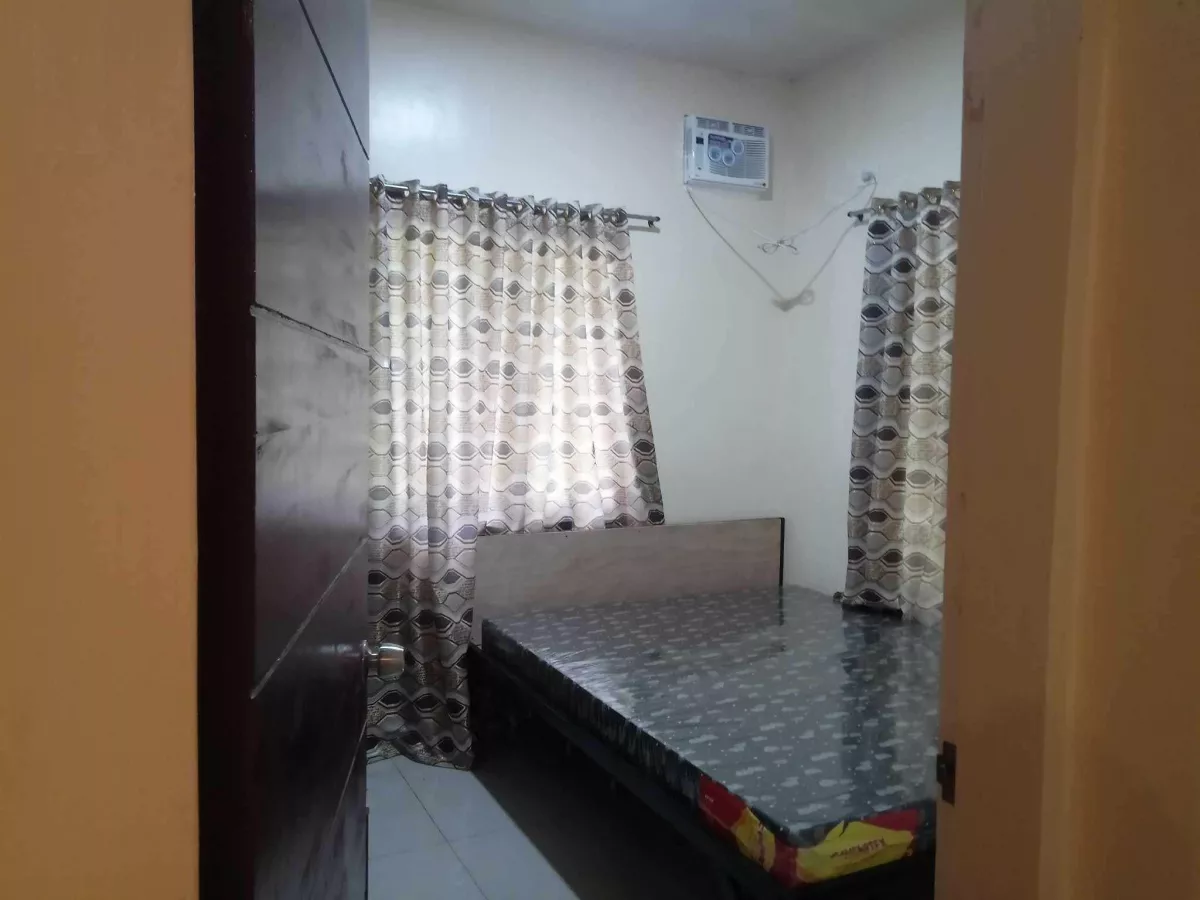 Open photo 11 of 24 — For Sale: 8BR Apartment in Balabag East, Valencia — 402 sqm