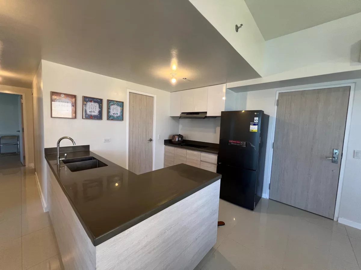For Sale: Mandani Bay 3BR Condo in Centro, Mandaue City — 3 Bedrooms in Centro, Mandaue City, Cebu — Photo 5