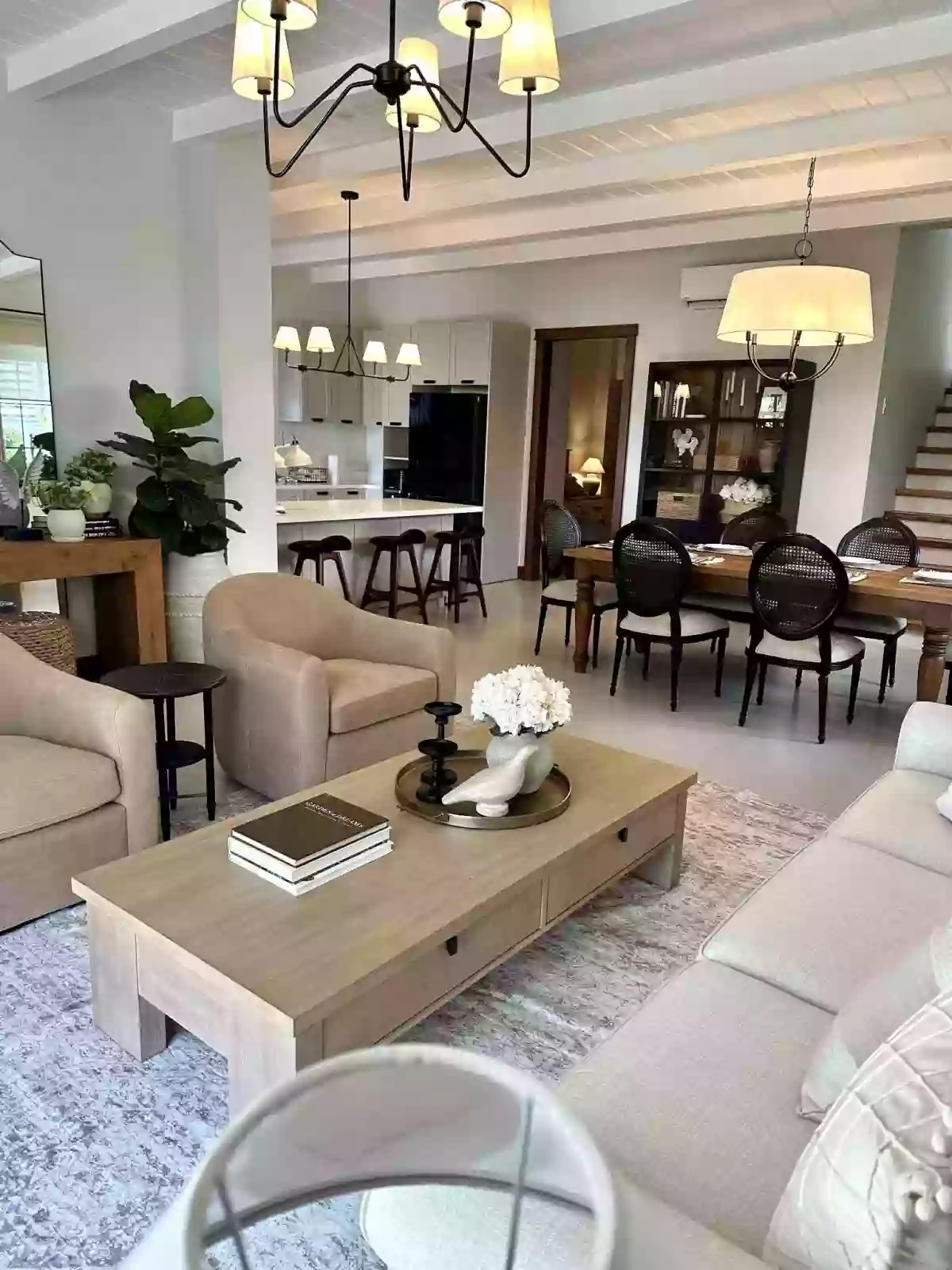 For Sale: 5BR House and Lot Near Uptown, Cagayan de Oro City — 210 sqm — House and Lot in Uptown, Cagayan de Oro City, Carmen — Photo 2
