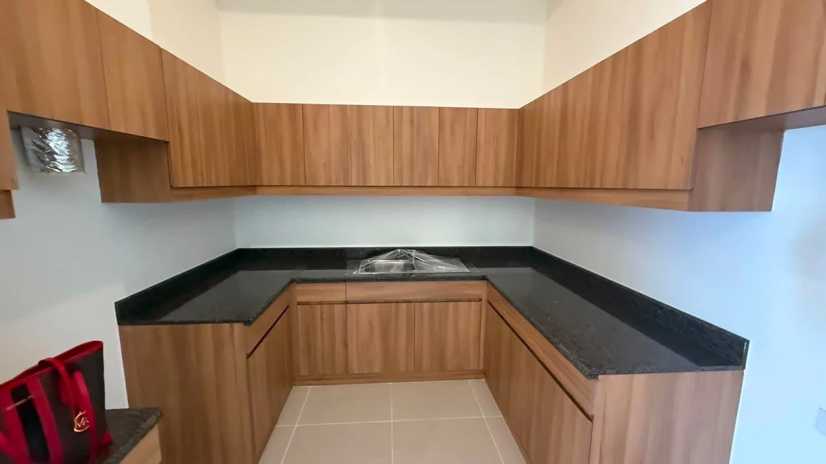 For Sale: Acacia Estate Penthouse in Ususan, Taguig City — Investor Ready — Penthouse in Taguig City, Metro Manila, 1634 — Photo 4