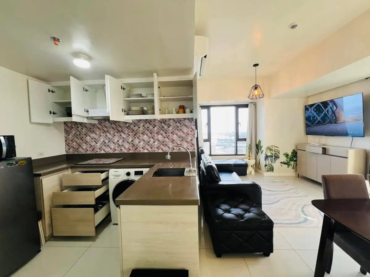 1BEDROOM LOFT TYPE FOR RENT IN Mandani Bay