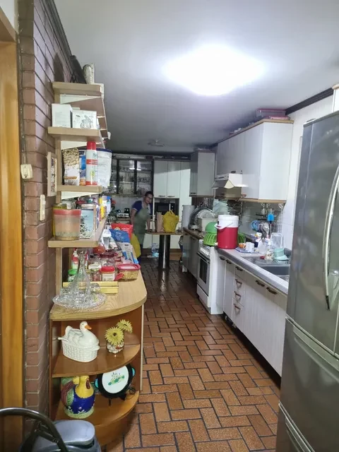For Sale: 3BR House and Lot in White Plains, Quezon City — 473 sqm — House and Lot in Quezon City, Metro Manila, 1101 — Photo 7