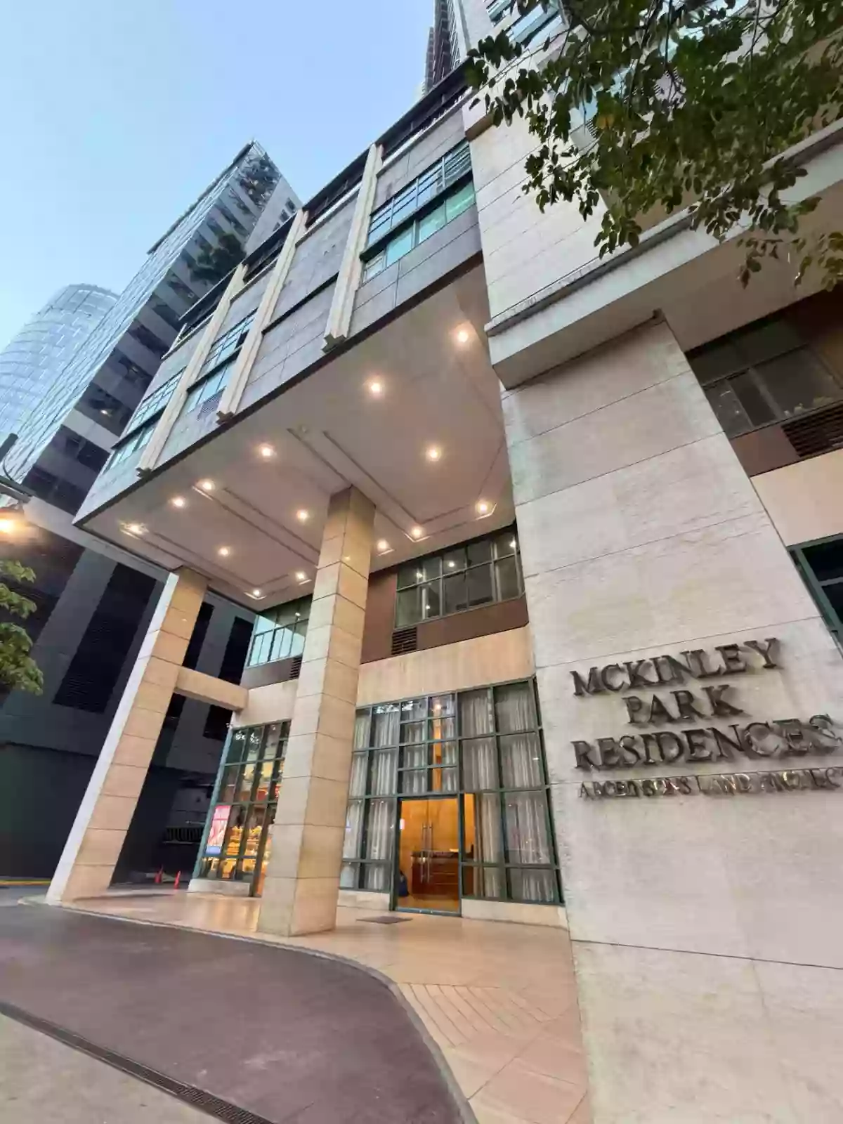 Stylish 1-Bedroom Loft Condominium For Sale in McKinley Park Residences BGC