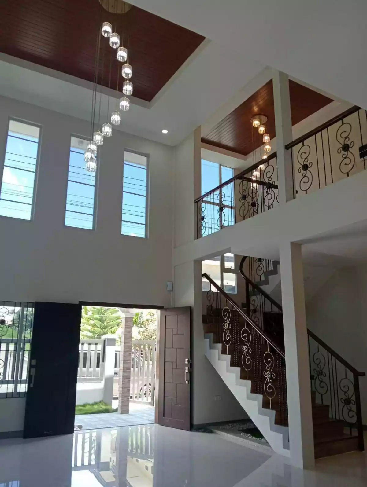 Open photo 11 of 13 — BRAND NEW 2 STORY , 5BR HOUSE AND LOT IN BUHANGIN DAVAO CITY — 328 sqm