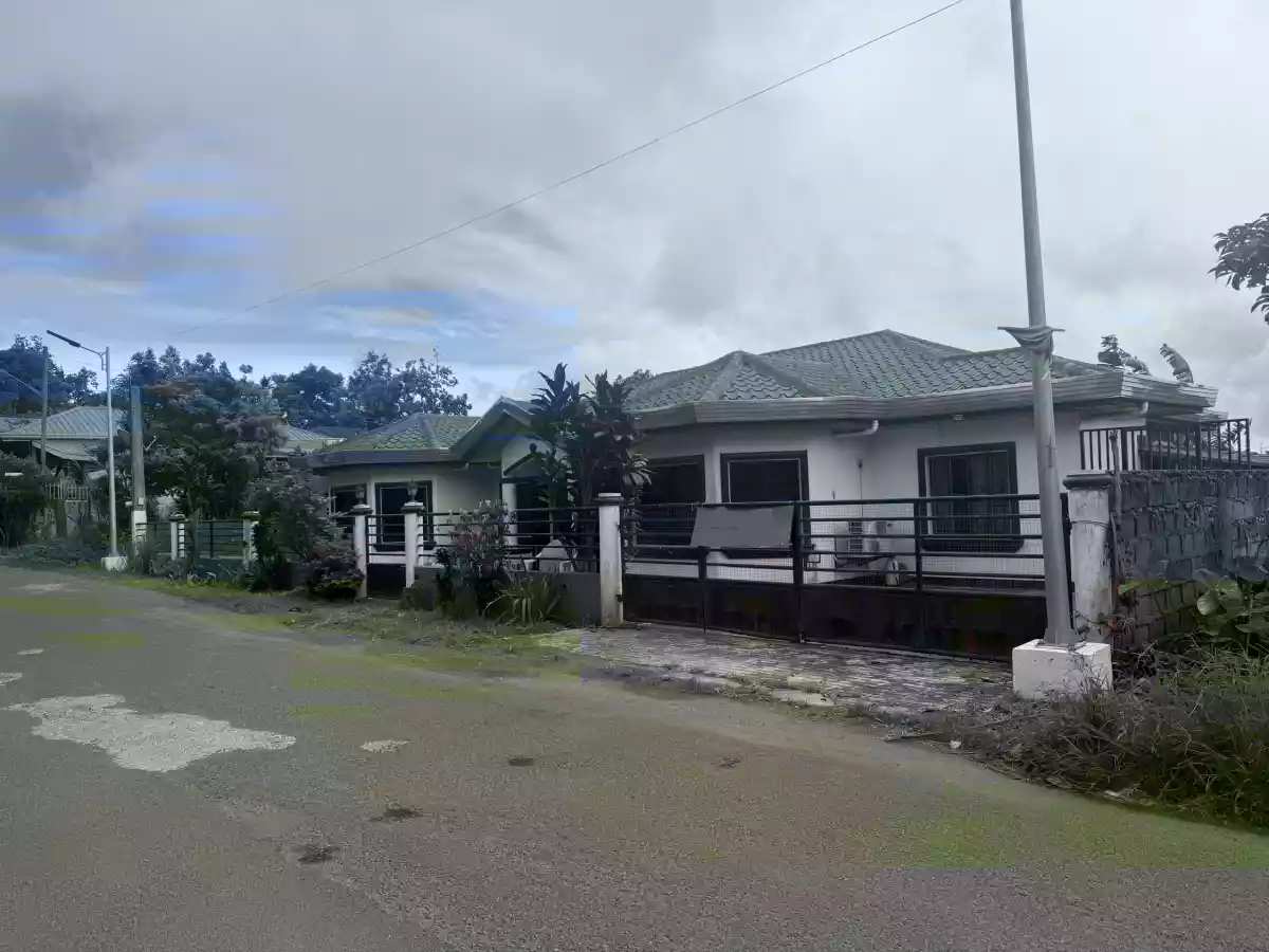 For Sale : 3 Bedroom House and Lot Buck Estate Alfonso Cavite - 421 sqm Lot — House and Lot in Buck Estate, Alfonso, Cavite — Photo 2