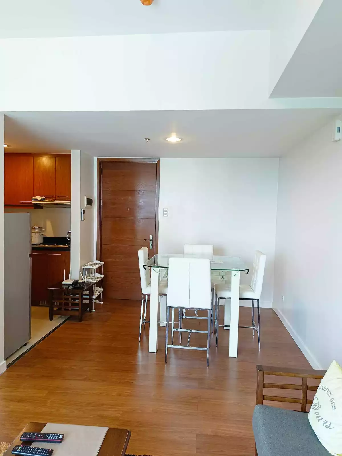 For Sale: 1BR Condo in Lahug, Cebu City — 44 sqm, 1 Parking — 1 Bedroom in Lahug, Cebu City, Cebu — Photo 2