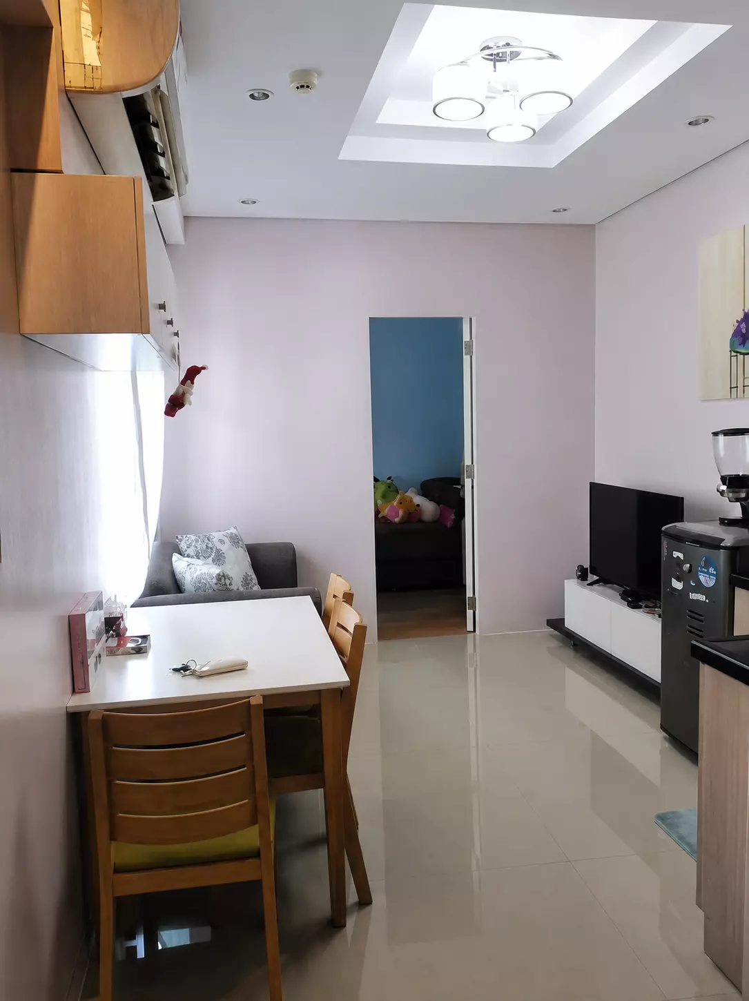 amenities with swimming poola and 24 hrs — 1 Bedroom in Banawa, Cebu City, Cebu — Photo 5