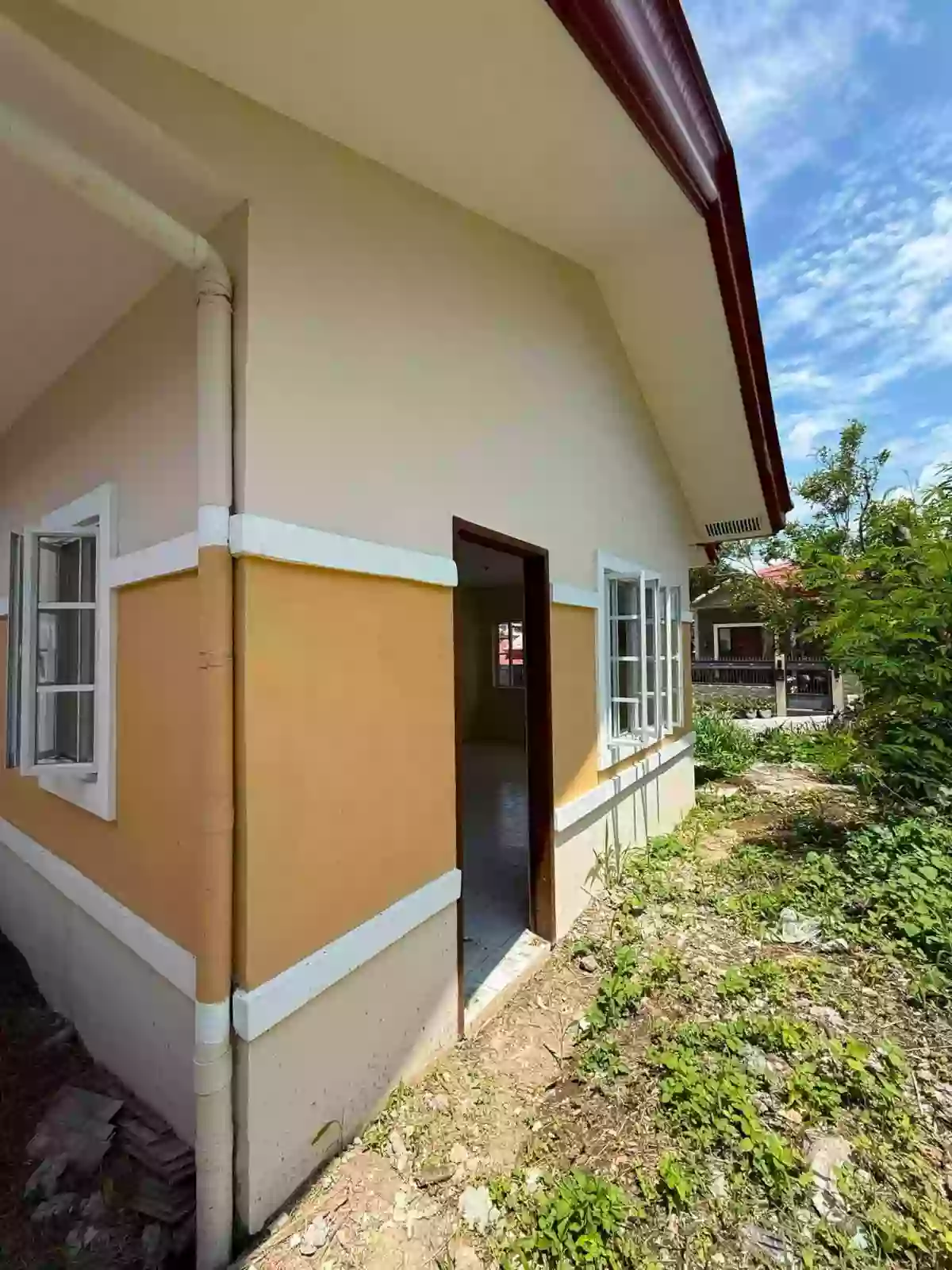 For Sale: House and Lot Near Davao Airport Observation Deck, Davao City — Fully Fenced — House and Lot in Davao City, Davao del Sur, 8000 — Photo 3