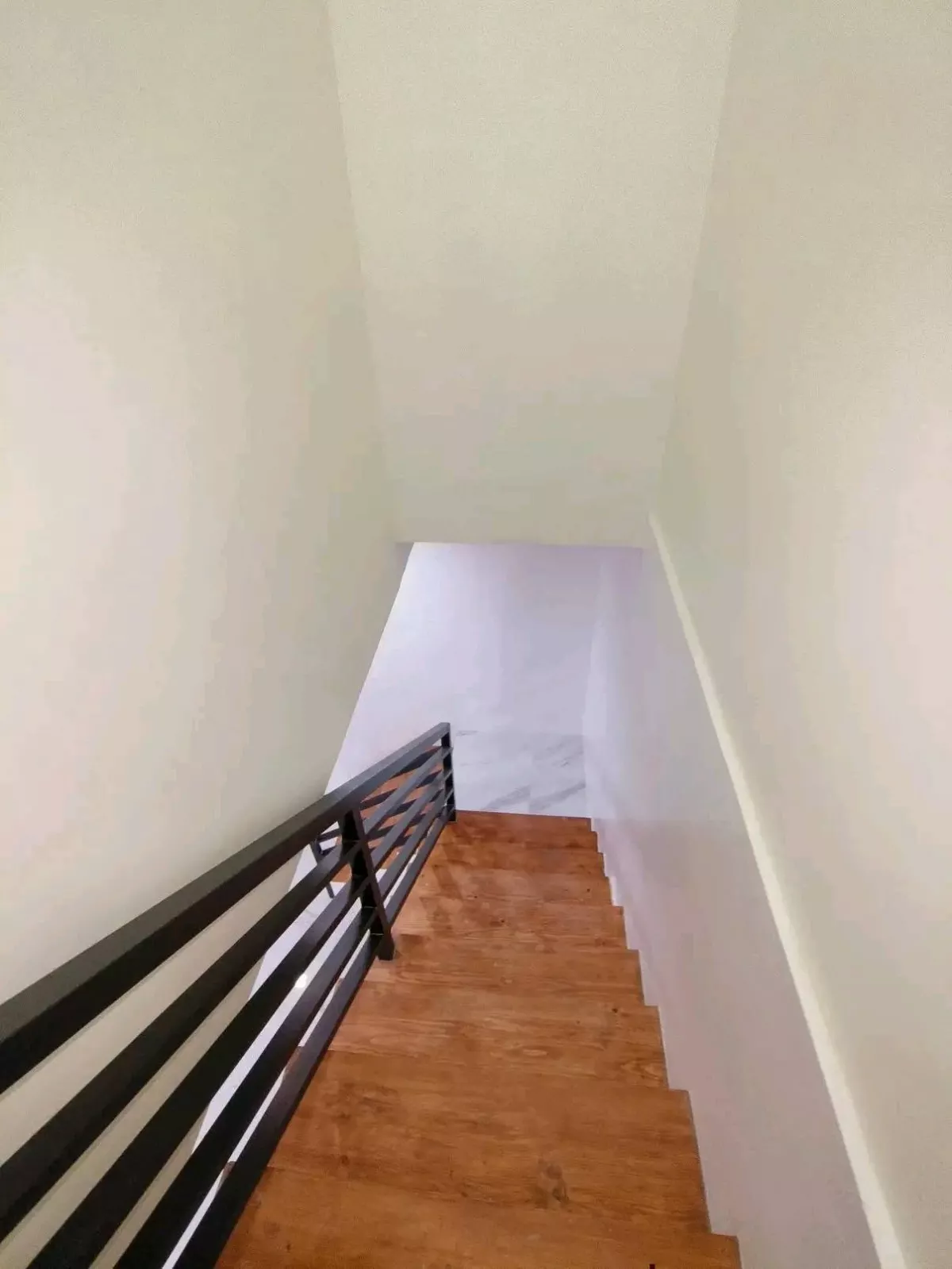 Rare Find 4BR House and Lot in Lahug — House and Lot in Cebu City, Cebu, 6000 — Photo 6