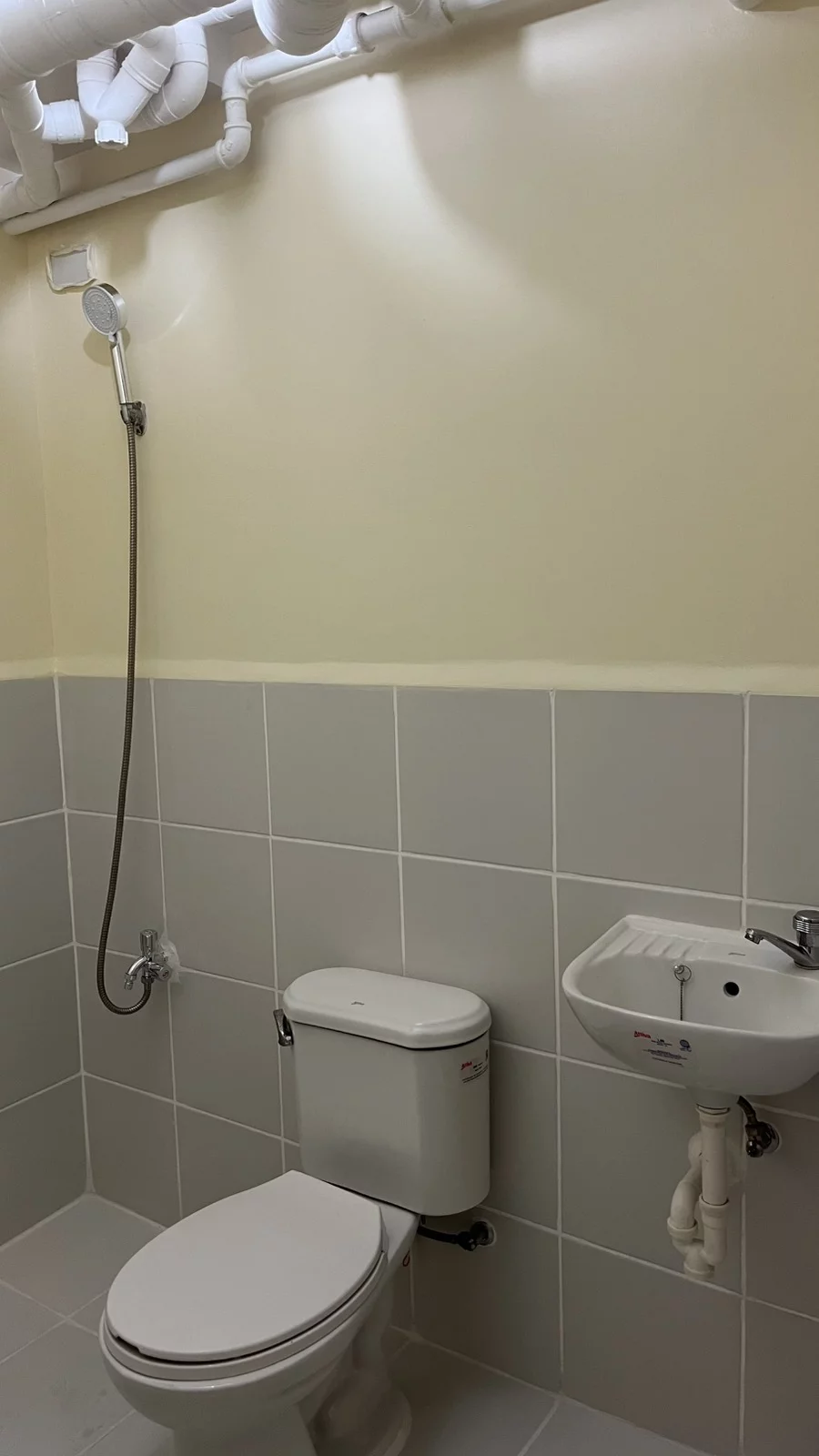 For Rent: Urban Deca Homes Manila 2BR Condo in Barangay 99, Manila City — 2 Bedrooms in Barangay 99, Manila City, Metro Manila — Photo 5