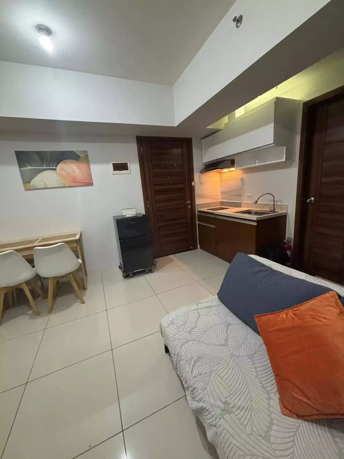 For Rent: Horizon 101 Studio in Cogon Ramos, Cebu City — Studio in Cogon Ramos, Cebu City, Cebu — Photo 2