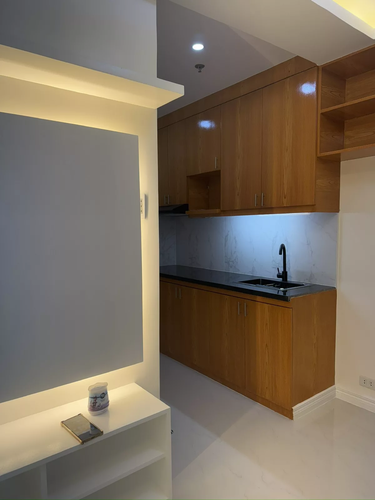 FOR SALE: Victoria De Manila 1 1BR Condo in Malate, Manila City — 1 Bedroom in Metro Manila, 1004, Philippines — Photo 6