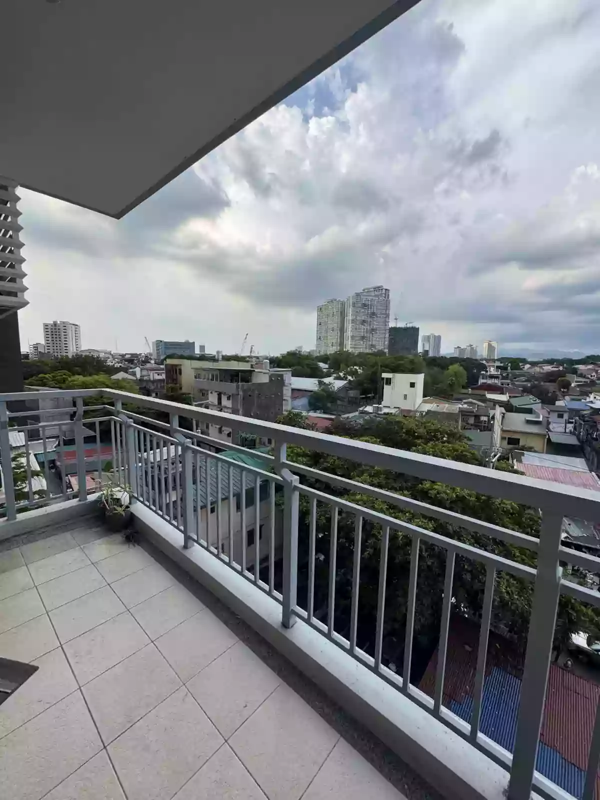 The Orabella 1BR Condo for Rent in Cubao, Quezon City — Pet-Friendly & Fully Furnished — 1 Bedroom in 121.06382334417926 21st Ave, Project 4, Quezon City — Photo 5