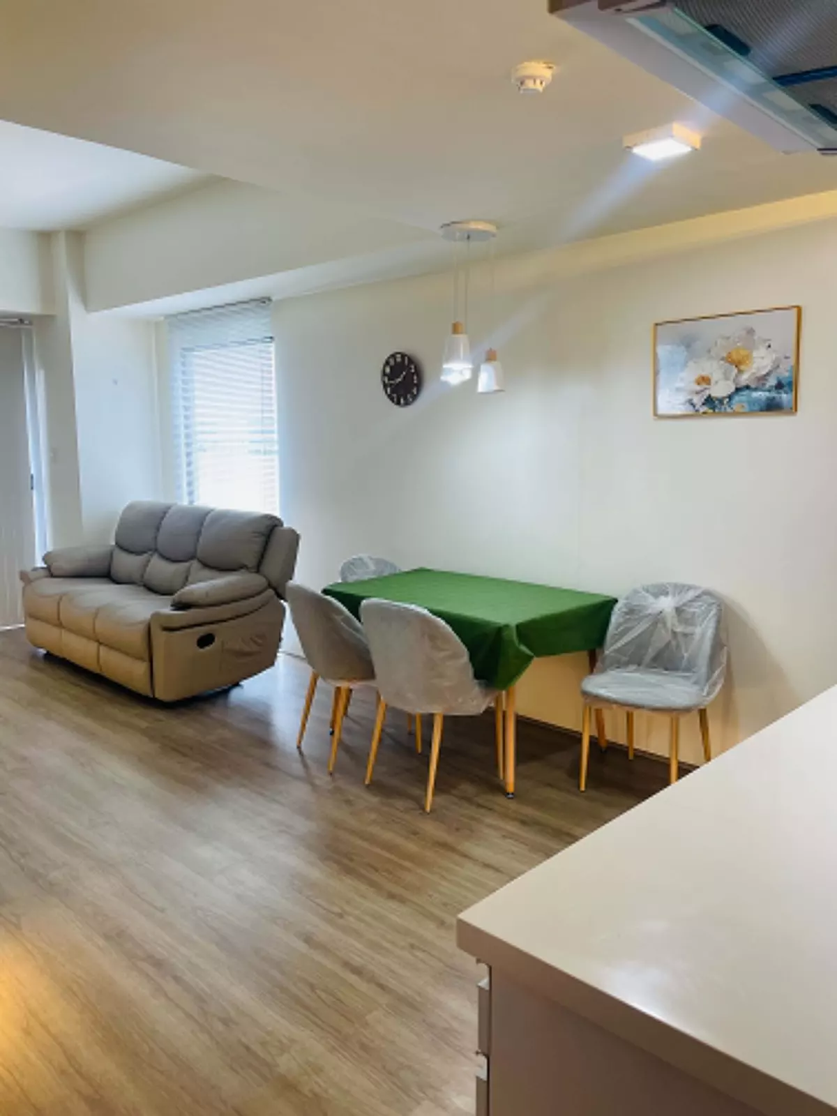 1-BEDROOM FULLY FURNISHED FOR SALE near IT Park (THE MEDIAN) — 1 Bedroom in Lahug, Cebu City, Cebu — Photo 5