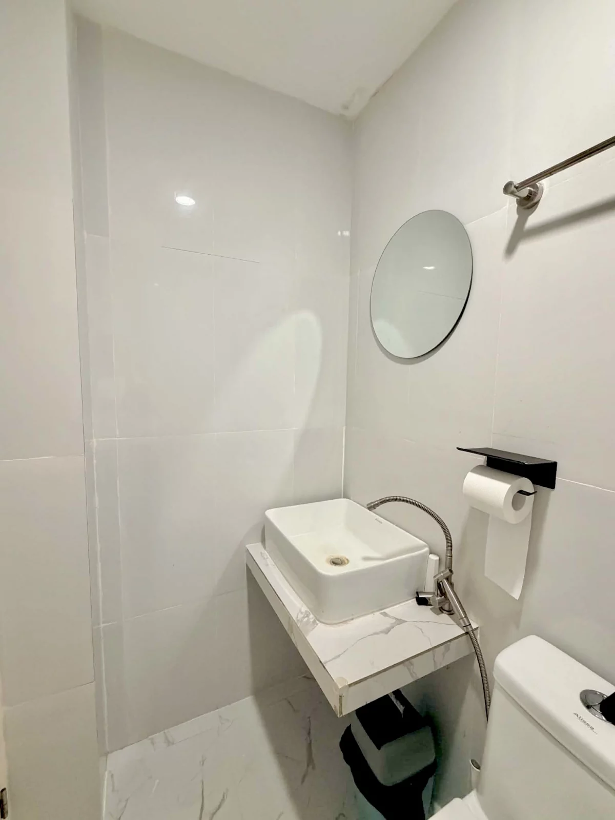 Open photo 11 of 12 — Modern Interior Fully Furnished 2-Bedroom House & Lot for Sale in Celine Homes, Fortune Town, Estefania, Bacolod City