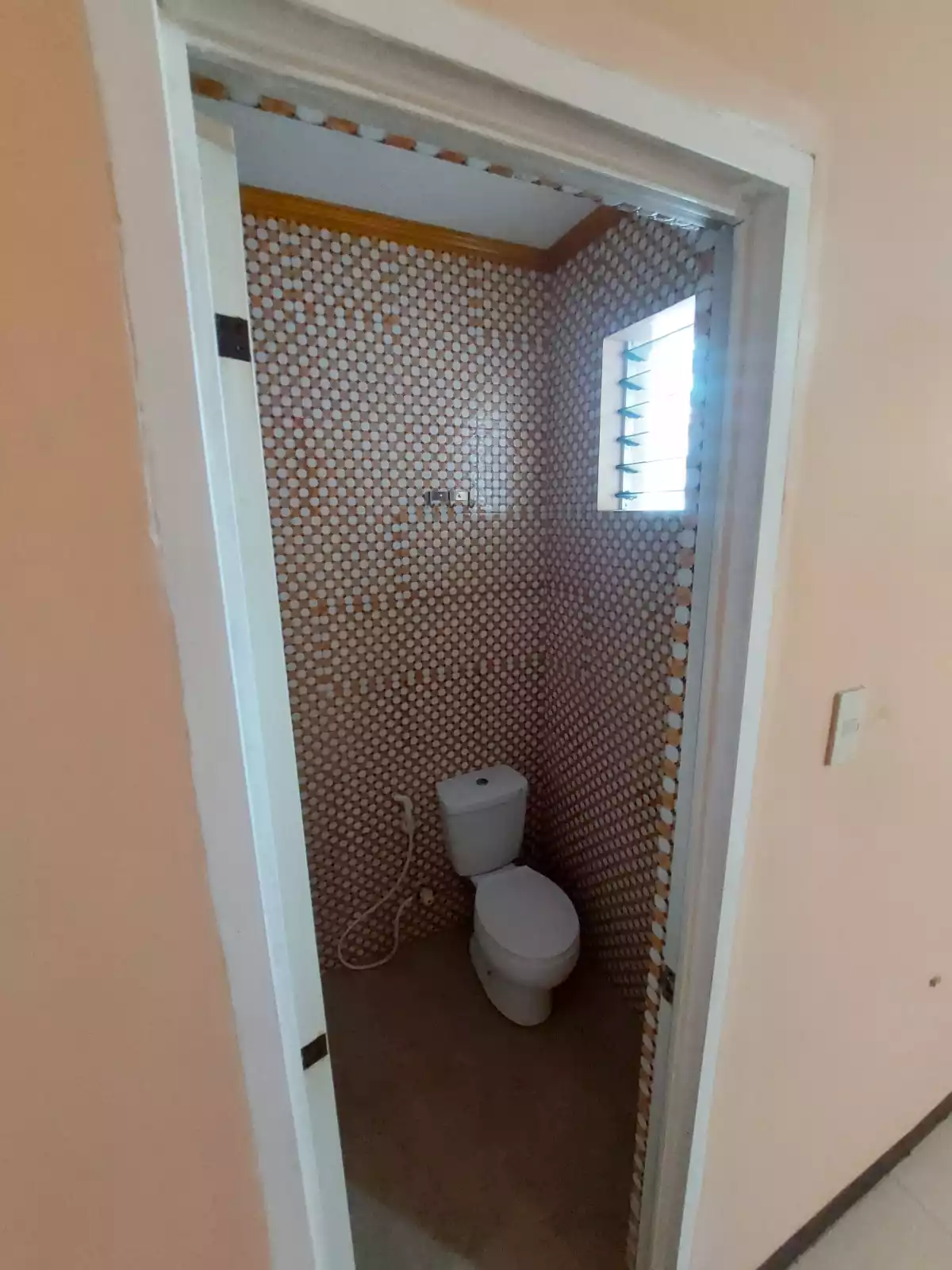 Open photo 16 of 30 — FOR SALE | Income-Generating 4-Unit Apartment