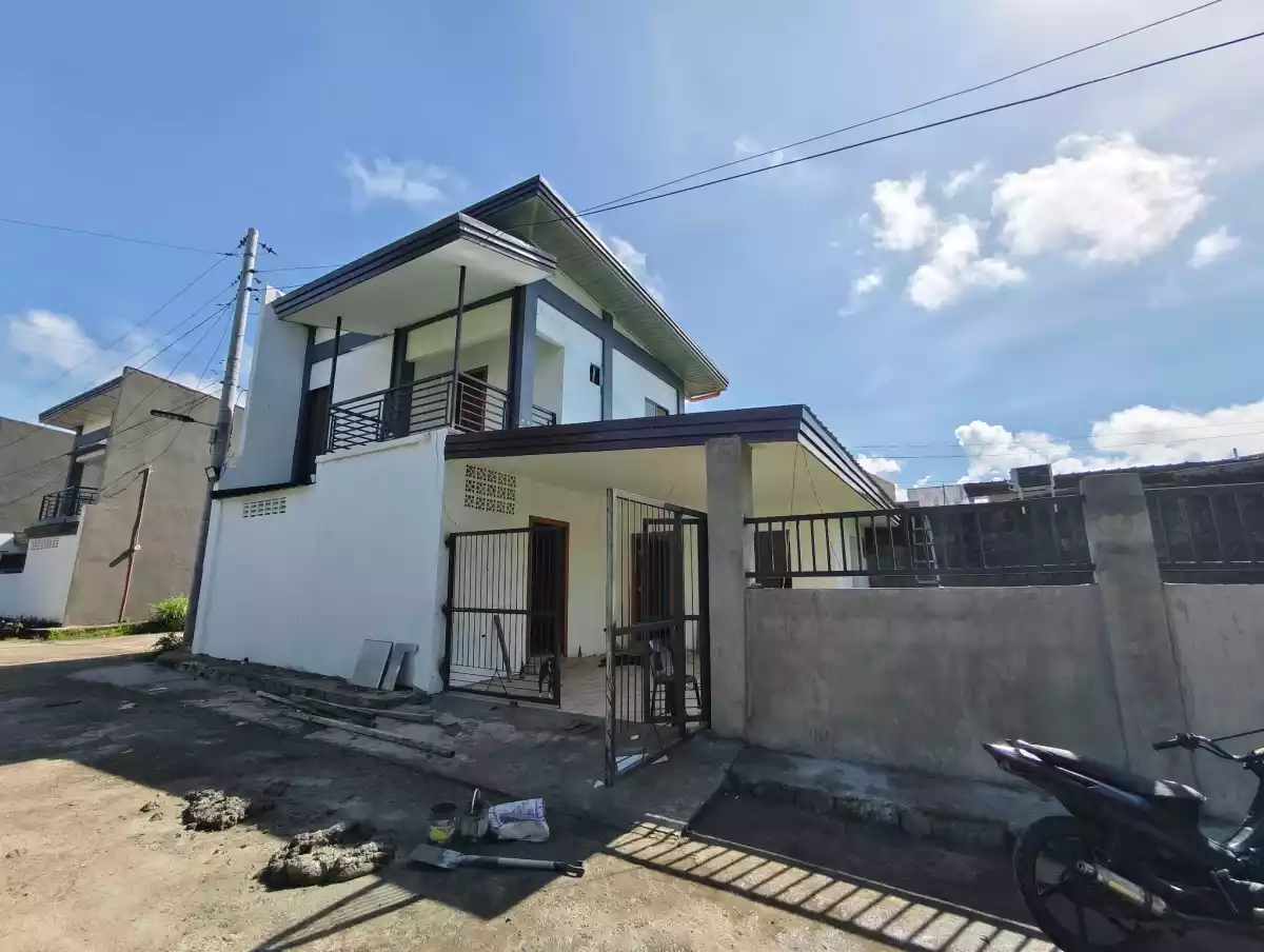 For Sale: 4BR House and Lot in Taculing, Bacolod City — 1000 sqm — House and Lot in Taculing, Bacolod City, Negros Occidental — Photo 3