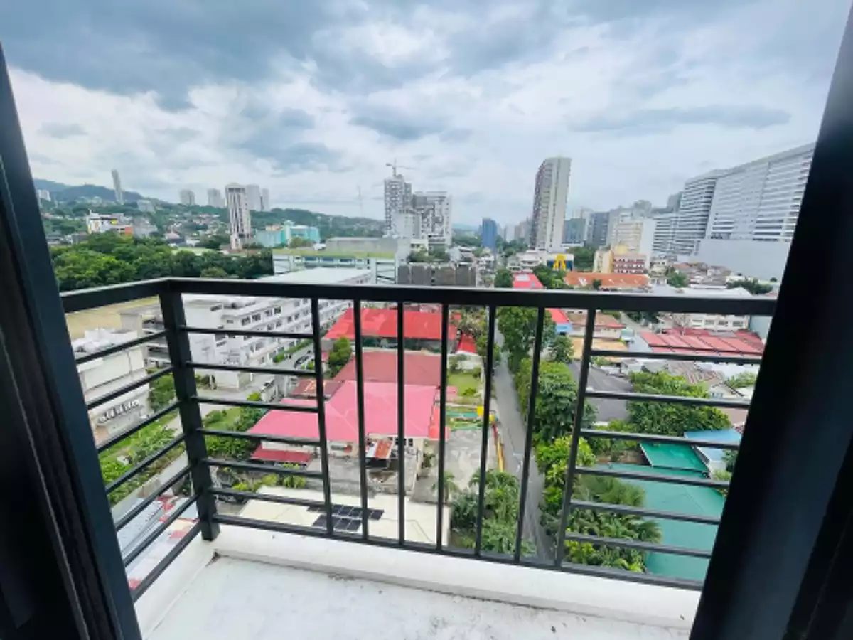 Open photo 12 of 17 — 1-BEDROOM FULLY FURNISHED FOR SALE near IT Park (THE MEDIAN)