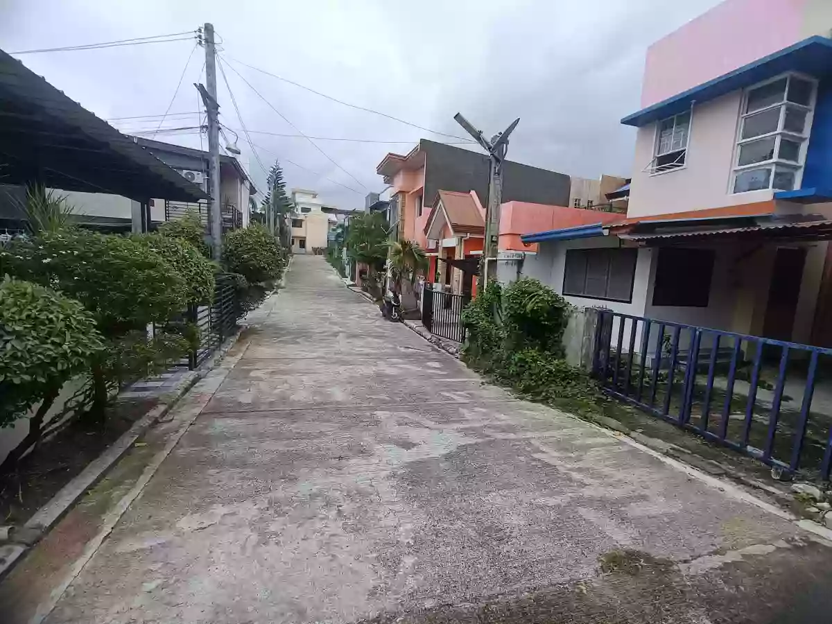 House and Lot For Sale in Tayud Liloan — House and Lot in Tayud, Liloan, Cebu — Photo 2