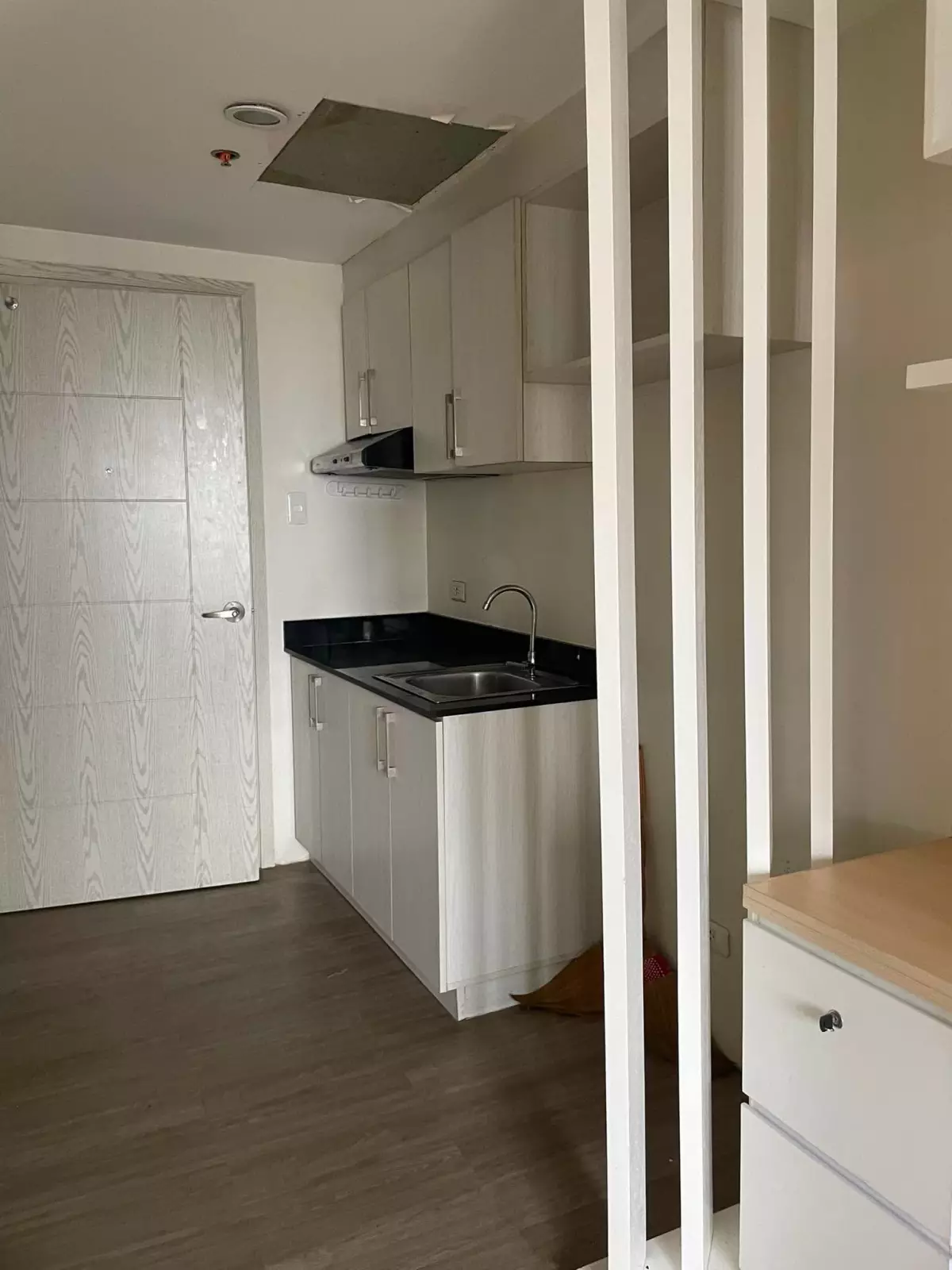 For Sale: Studio Condo Vista Recto Residences, Manila City — Semi Furnished — Studio in Barangay 392, Manila City, Metro Manila — Photo 4