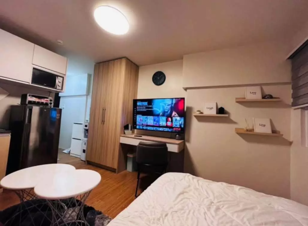 1BR Unit for Rent at Symfoni Nichols - photo 3