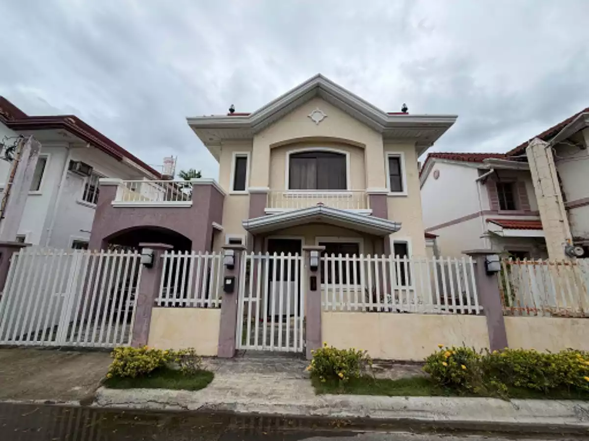 Open photo 31 of 50 — For Sale: 3BR House and Lot Near Metro, Bankal, Lapu-lapu City — Fully Furnished