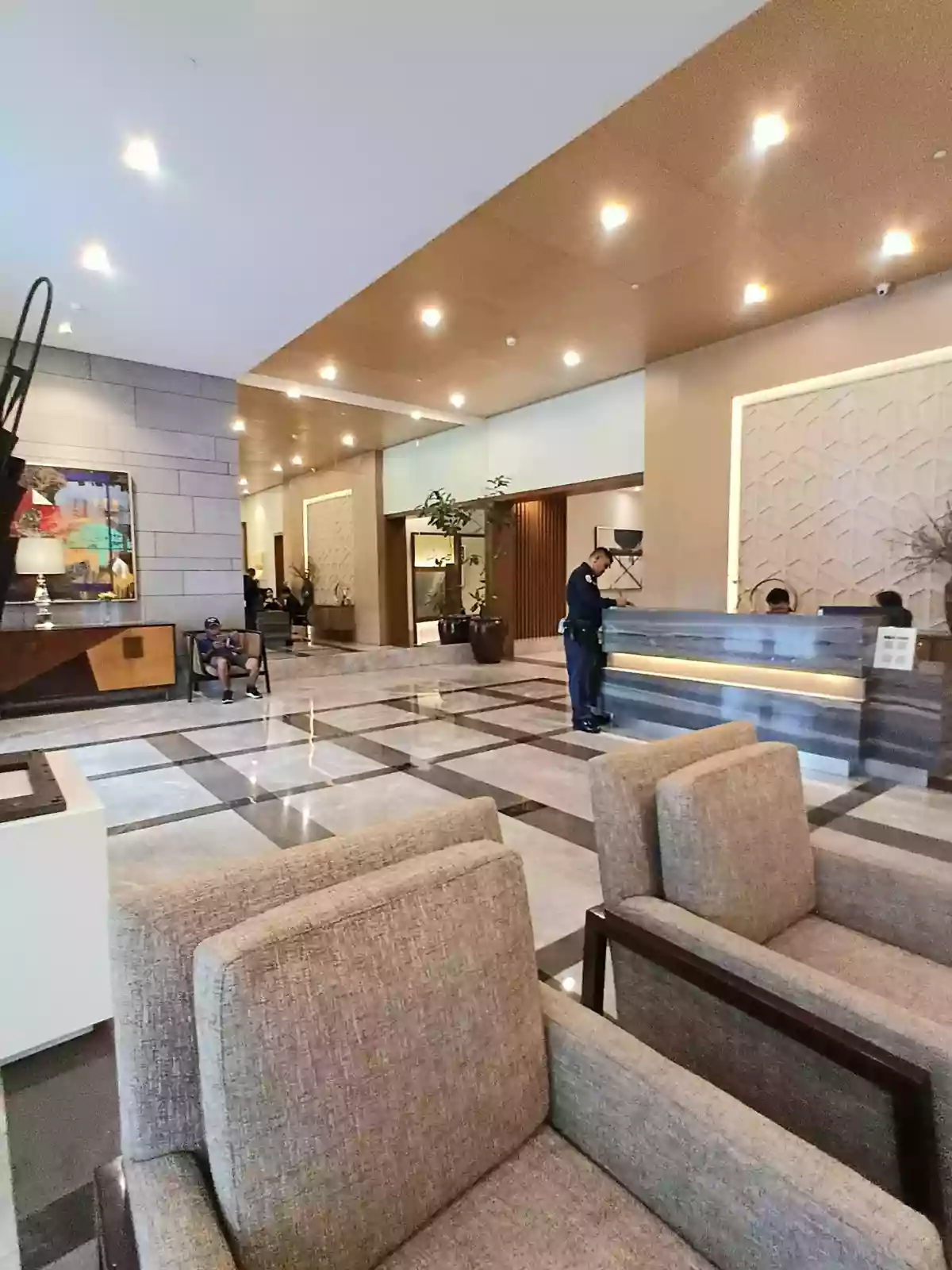 Open photo 14 of 18 — Studio condo fully furnished at ARTON BY ROCKWELL IN KATIPUNAN FOR SALE