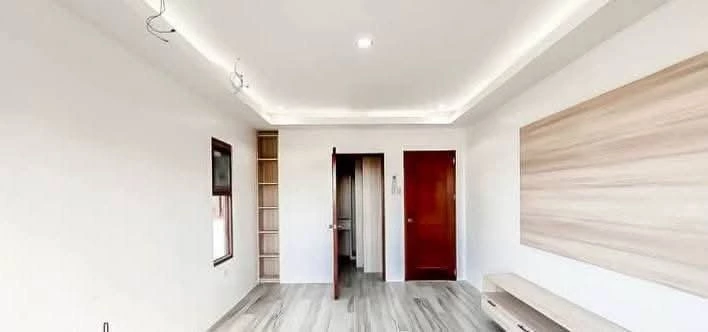 FOR SALE ELEGANT HOUSE AND LOT INSIDE AN EXCLUSIVE SUBDIVISION IN PACIFIC HEIGHTS, TALISAY CITY, CEBU — House and Lot in Talisay City, Cebu, 6045 — Photo 4