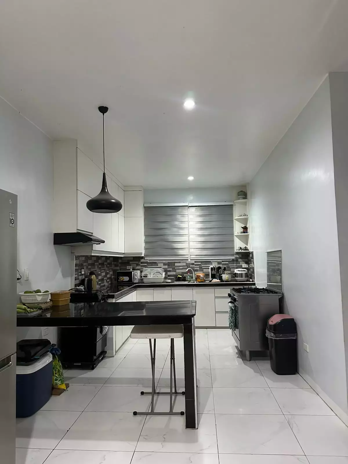 Rush Sale: 4BR House and Lot in P.F. Espiritu VII, Bacoor — 240 sqm Lot — House and Lot in P.F. Espiritu VII, Bacoor, Cavite — Photo 7