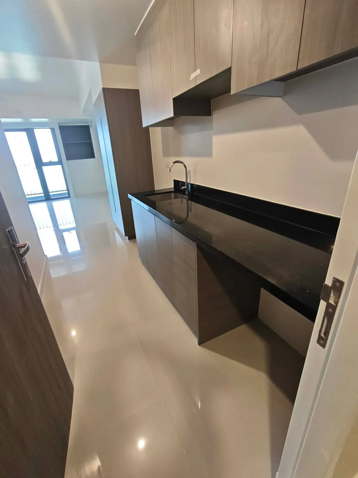 For Sale: Studio Condo in Centro, Mandaue City — 33.28 sqm — Studio in Centro, Mandaue City, Cebu — Photo 3