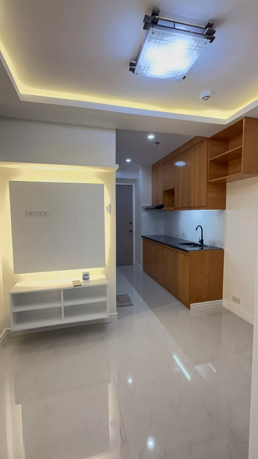 FOR SALE: Victoria De Manila 1 1BR Condo in Malate, Manila City — 1 Bedroom in Metro Manila, 1004, Philippines — Photo 3