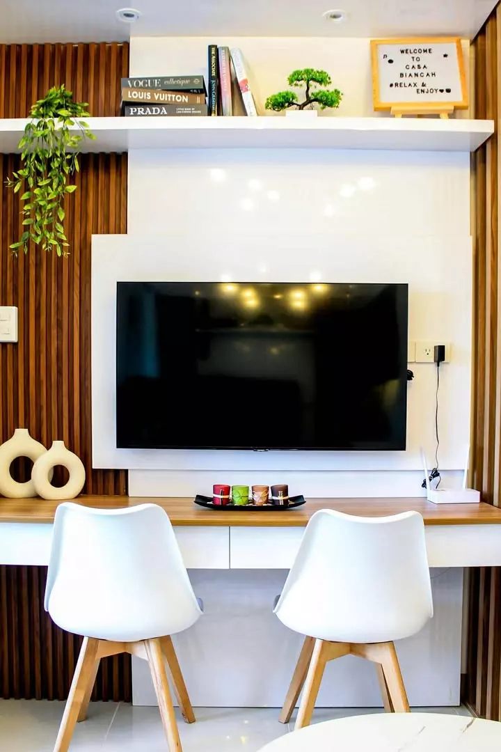 1BR Condo Lush Residences Makati for only 1.2M Cashout,24sqm — 1 Bedroom in Makati City, Metro Manila, 1224 — Photo 2